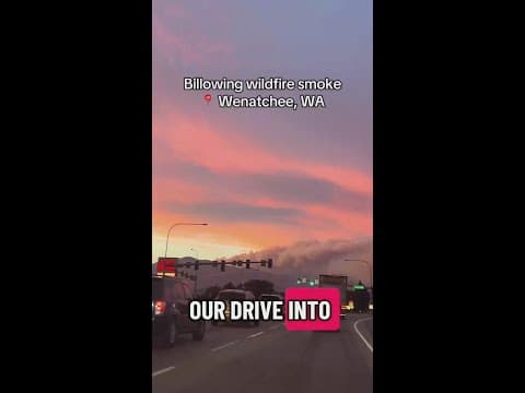 Billowing wildfire smoke paints sky in Wenatchee