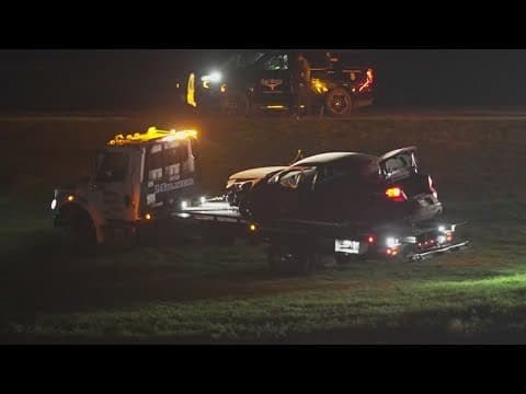 Woman pulled from Trinity River after car goes into water, Fort Worth police say