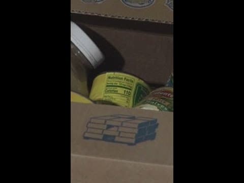 Families turning to food banks and charities amid government shutdown