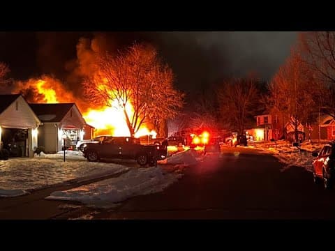 2 firefighters injured after fire breaks out in garage of south Indy home