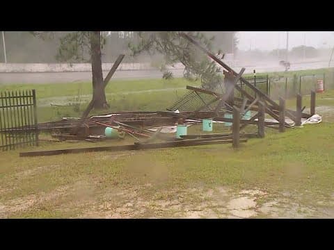 Strong winds bring down fence in Slidell