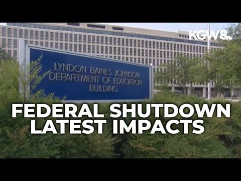 Federal shutdown hits schools, Smithsonian museums