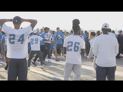 Chargers tour USS Abraham Lincoln