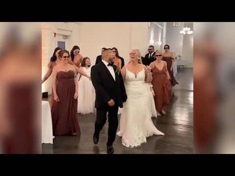 Couple's wedding delayed by traffic jam | Via: CNN