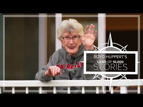 Kids on their way to school have unique way of connecting with their great grandma