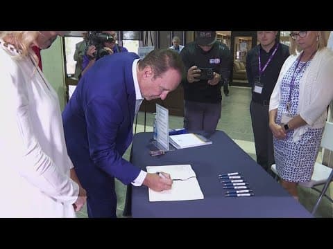 Hewitt, Landry throw hat in the Louisiana gubernatorial race