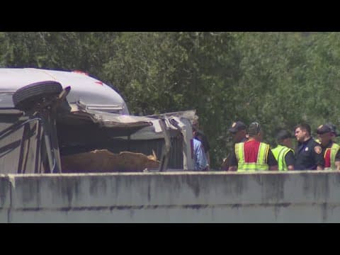 Two killed, five injured in highway accident in San Antonio, officials say