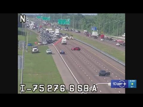 Deadly crash blocks southbound I-75 in Lutz