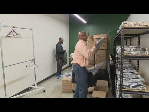 Volunteers across Houston making sure homeless stay warm during Arctic blast