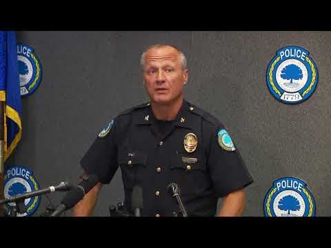 Man fatally shoots girlfriend, her mother outside Kentucky courthouse