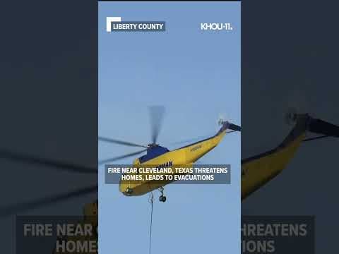 Liberty County, Texas wildfire threatens homes, leads to evacuations #shorts
