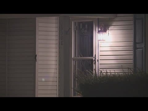 Police looking for 3 suspects in alleged home invasion