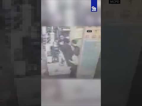 VIDEO: Teen girls attack beauty store owner