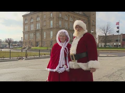 'Santa John' continues 17-year tradition of sharing holiday joy, donations in Tipton