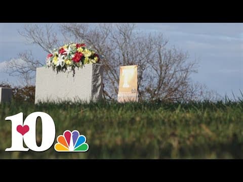 Vols fan brings checkered Neyland to his late Papaw's grave