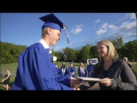 Tiny Minnesota town gives $108,000 in scholarships to its graduating seniors
