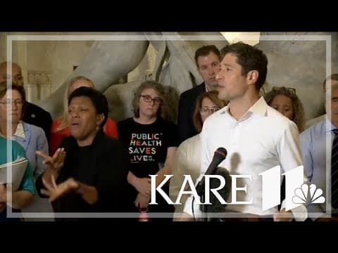 Democratic lawmakers renew call for assault weapons ban after Minneapolis shooting