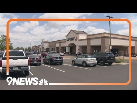 More Safeway workers hot the picket lines