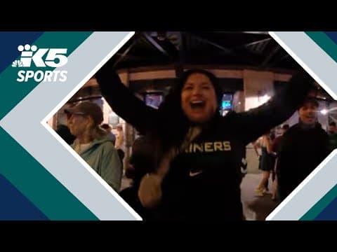 Fans celebrate Mariners playoff berth