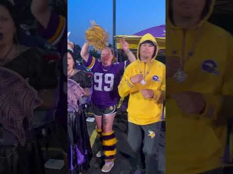Vikings fans get hyped for home opener against 49ers
