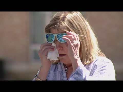 Colorado community celebrates bilingual teacher of more than 30 years