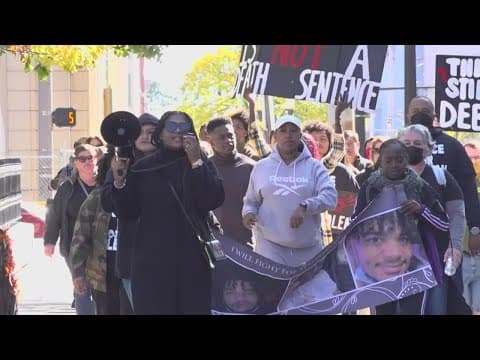 Family, loved ones gather in downtown Columbus for justice for Donovan Lewis