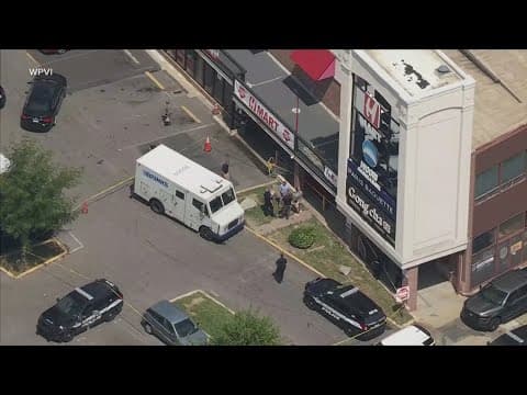 Gunmen rob Brinks truck near Philadelphia