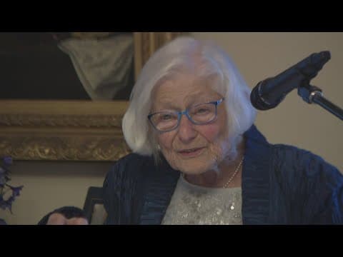 Holocaust survivor receives Anne Frank award
