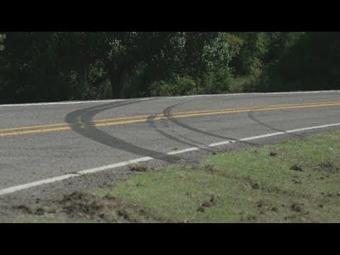 2 North Texas firefighters injured in single-vehicle crash, officials say