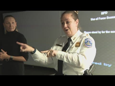 DC police hosts teaching program tailored for the deaf and hard of hearing community