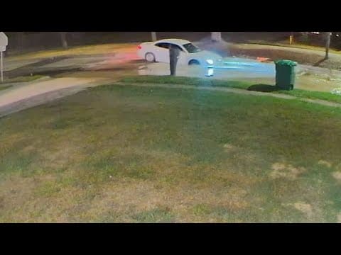 Sinkhole causes traffic troubles on Victory Drive in NW Houston