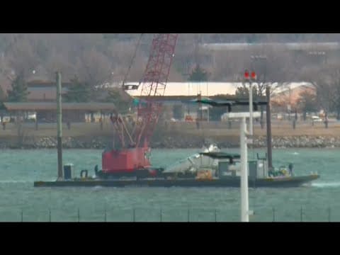 WATCH: Coast Guard ship crosses Wilson Bridge to secure plane crash site