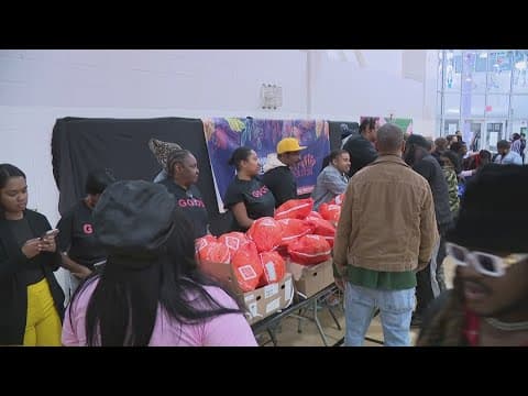 Commanders help with annual turkey giveaway | The Night Cap