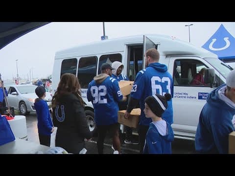 Horseshoe Helpings distributes more than 2,000 meals