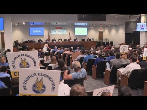 Parents pack Fort Worth ISD meeting as decision on school closures looms