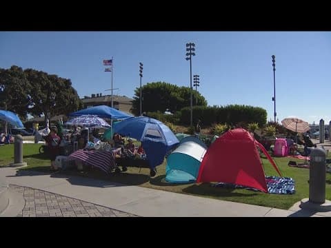 San Diegans camp out all day long downtown to catch Big Bay Boom