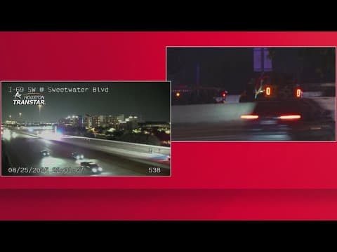 Southwest Freeway northbound through Sugar Land shut down due to deadly wreck