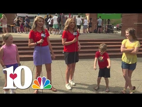 Flossing the heat away! || Little boy shows his moves to 10News anchors Brittany and Katie