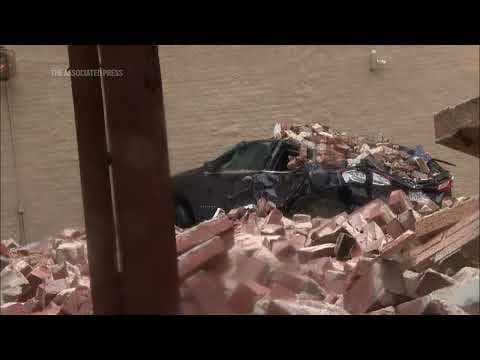 Severe storms in Houston kill at least 4 and knock out power to 900,000 homes, businesses