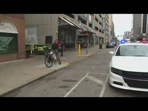 Person critically injured in downtown Indianapolis stabbing