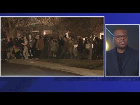 Drag artists protest President Trump's takeover of Kennedy Center