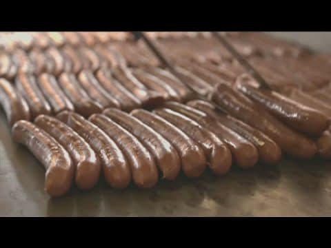 Lawmaker wants clear labels for lab-grown meat