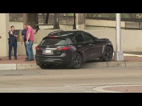 Crash ends in shooting, hit-and-run and chase across Crescent City Connection