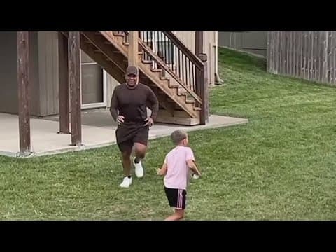 MLB player joins a neighborhood sandlot game