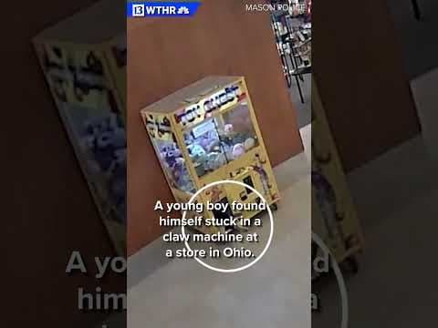 Ohio boy gets stuck in claw machine