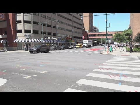 3 kids arrested with weapons after hundreds of unsupervised kids took over parts of downtown Indy