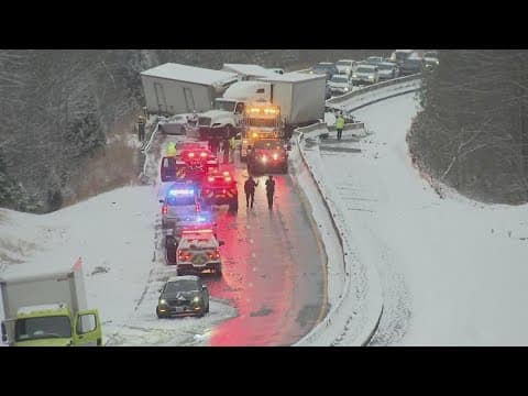 1 killed in 53-vehicle pileup on I-40 in North Carolina