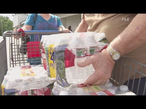 Money Moment: Experts warn against panic buying during dockworkers strike