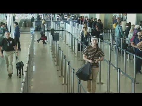 San Diegans gearing up for holiday travel ahead of the rush