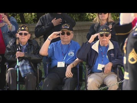 San Marcos students thank WW II Veterans for their service